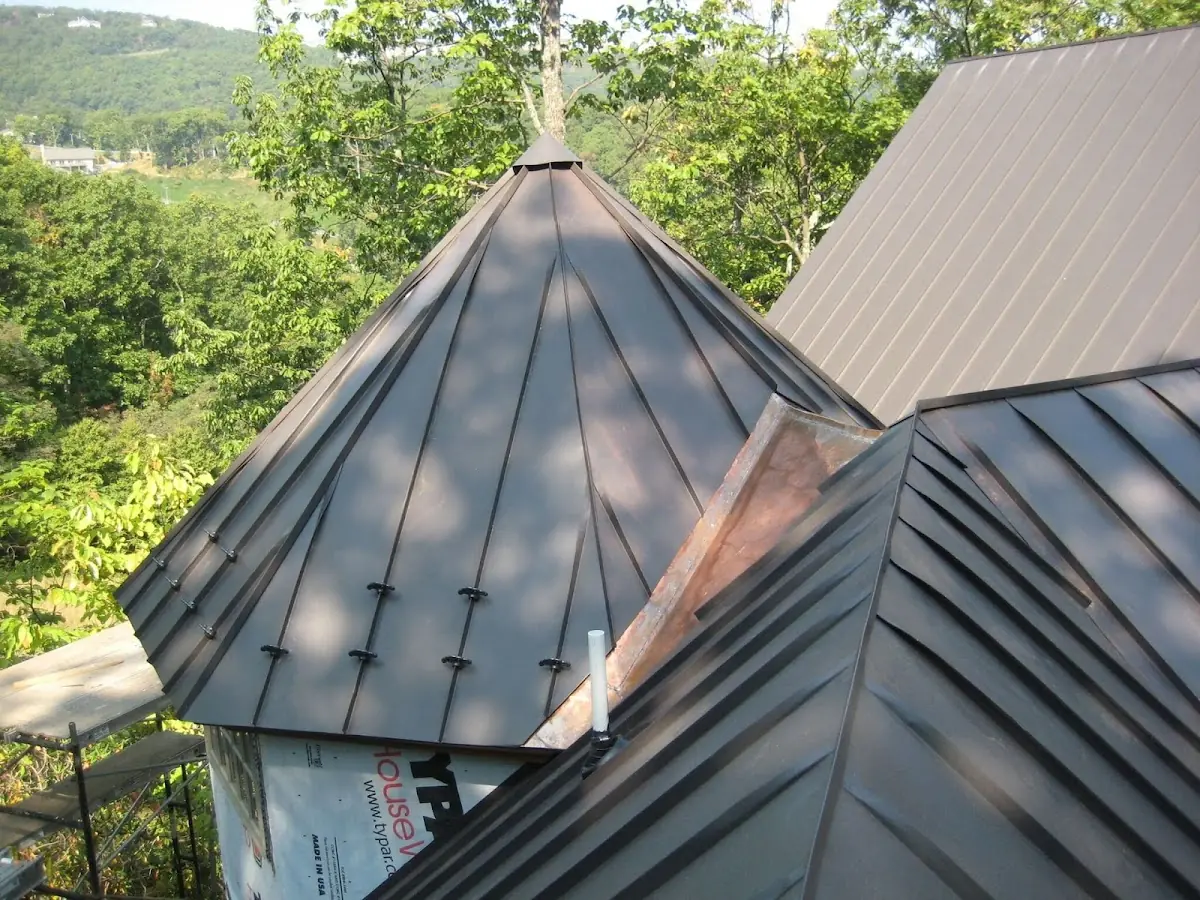 Professional Gutter Cleaning by Craftsman Roofing in Pheasant Knoll